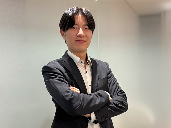 社員インタビュー　営業職　平山 貴善さん