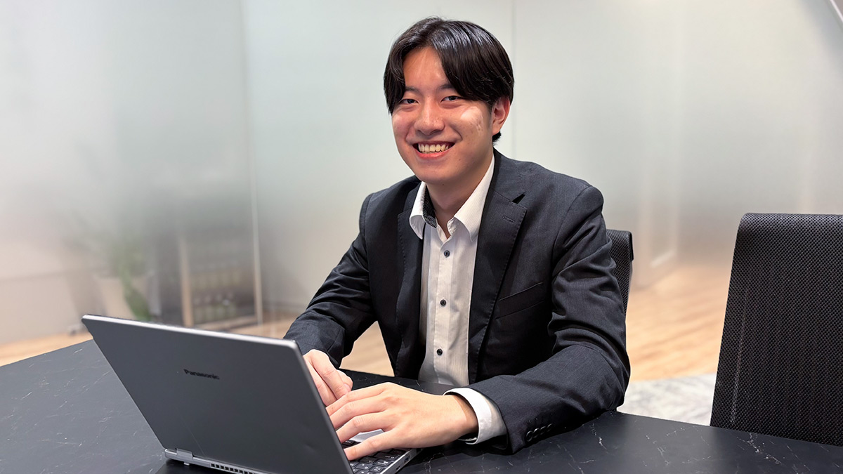 社員インタビュー　営業職　平山 貴善さん